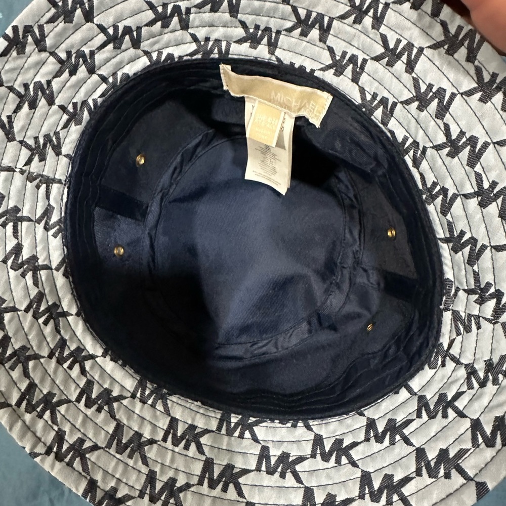 Michael kors hat